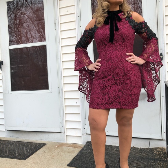 Dress - Picture 8 of 8